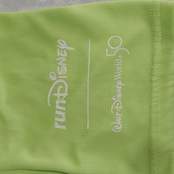 Run Disney 2022  Princess Mulan Half Marathon Shirt, Medium Men, lime Green. - Picture 8 of 11